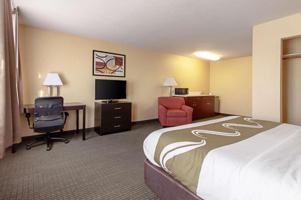 Quality Inn & Suites Arbor Екстер'єр фото
